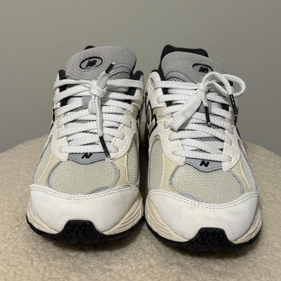 New Balance 2002R 'Warm Alpaca'
Used once, in like new condition, size W8/M6.5 - Picture 2 of 6